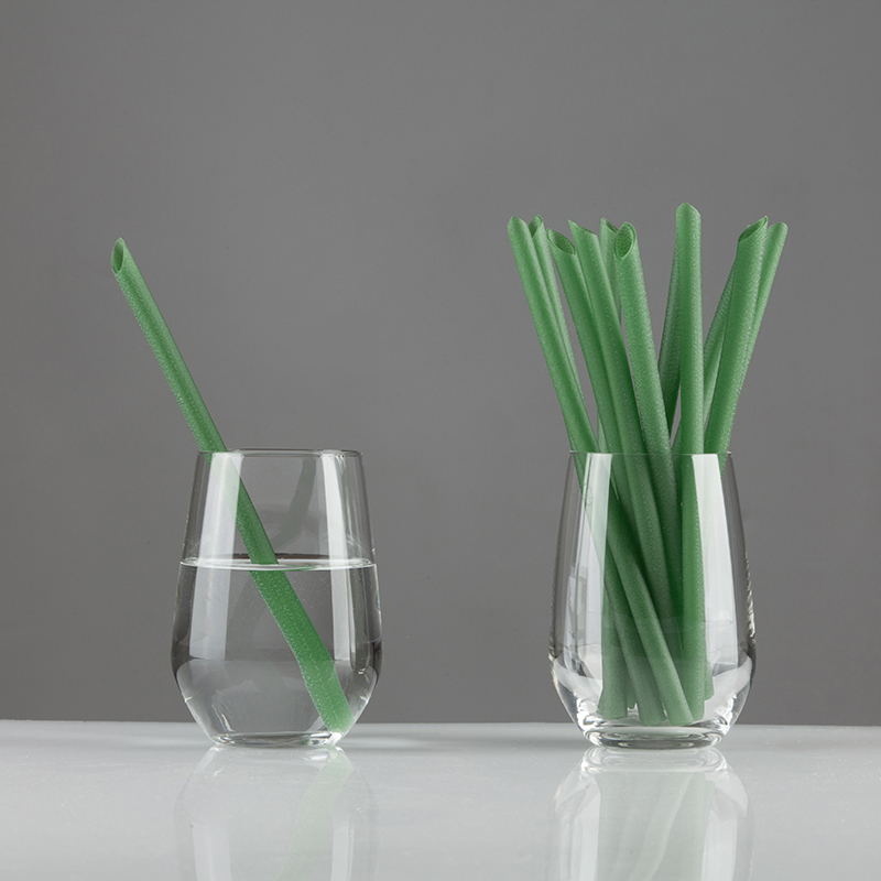 Disposable Dark Green Plastic Drinking Straws With Sharp Tip 6*210mm